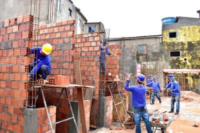 trabalhadores da construção civil