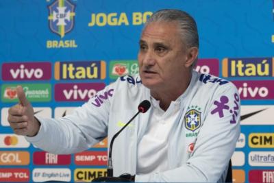 Tite confirma Ederson no gol e explica Firmino na função de Neymar