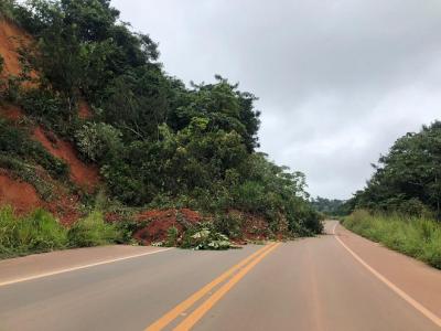 Deslizamento interdita parcialmente a BR-222 no MA