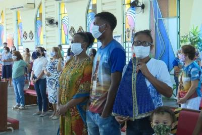 Devotos celebram dia de Nossa Senhora Aparecida em São Luís