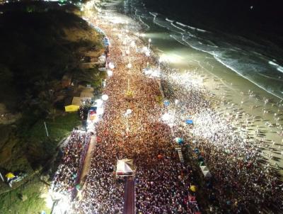 Axé, arrocha e muita alegria marcam a festa da virada na Litorânea