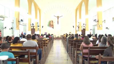 Igreja realiza missa homenagem aos mortos em São Luís