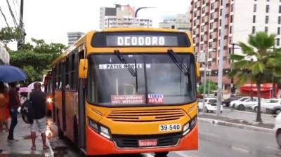 Transporte semiurbano volta a operar com 100% da frota