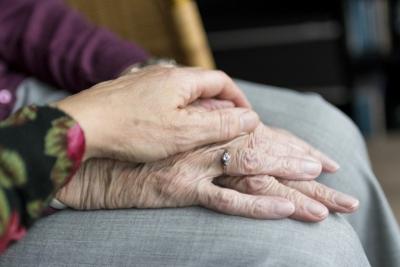 Vacinas Covid-19 mostram efetividade em idosos