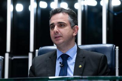 PL que permite compra descentralizada de vacinas vai à sanção presidencial