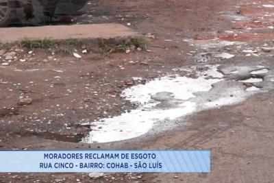 Esgoto é motivo de reclamação no bairro Cohab