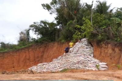 Moradores temem queda de barreira no Res. Nestor