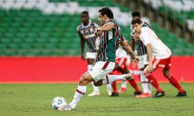 Com gol de Fred, Fluminense vence o Internacional no Maracanã