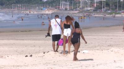 Feriado de Tiradentes tem movimento intenso nas praias de São Luís