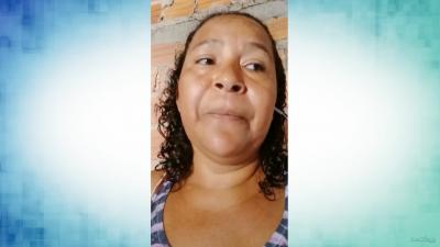 Mulher é vítima de golpe por meio de app de mensagens 