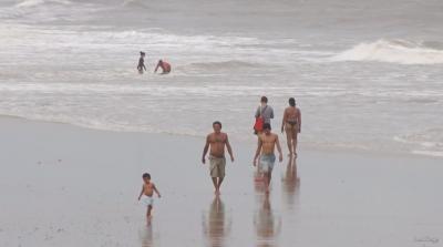 Praia é opção de lazer no Sábado de Carnaval em São Luís 