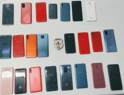 Polícia devolve 23 celulares roubados aos donos em Chapadinha