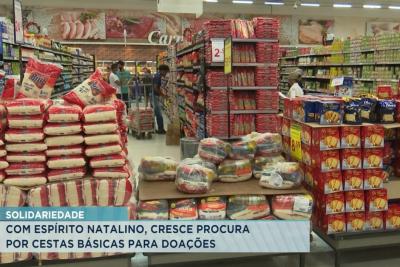 Procura por cestas básicas aumenta com a chegada do Natal