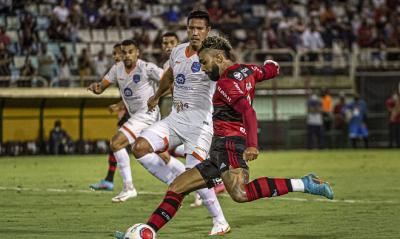 Campeonato Carioca: Flamengo supera Audax por 2 a 1