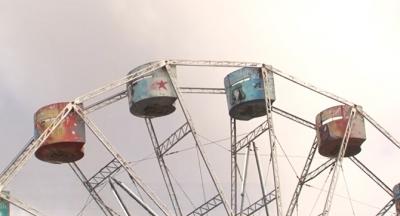 Parque de diversões é interditado após pane em roda gigante