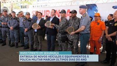 A entrega de novos veículos e equipamentos à polícia militar marcam últimos dias do ano