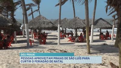 Pessoas aproveitaram praias de São Luís para curtir o feriadão de natal