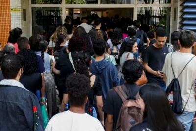 Pé-de-Meia: estudantes já podem saber se foram contemplados