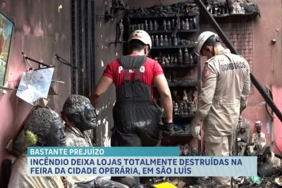 Bombeiros investigam causas de incêndio em centro comercial na Cidade Operária