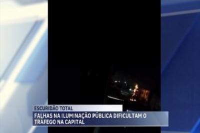 Falhas na iluminação pública na Avenida dos Franceses preocupa quem trafega no local