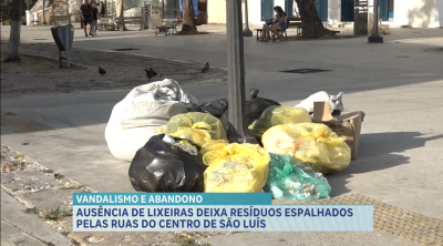 Falta de estrutura nas lixeiras deixa resíduos espalhados pelas ruas do Centro