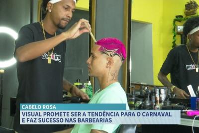 Cabelo rosa é tendência para o Carnaval de 2025